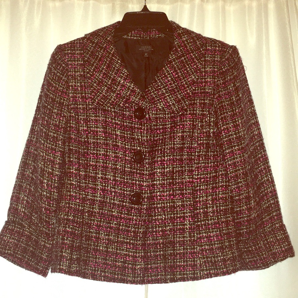 ✨HP✨ Tahari Pink / black Tweed Jacket